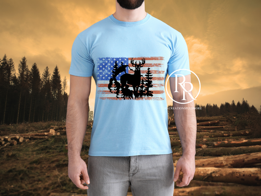 Camiseta con ciervo y bandera estadounidense