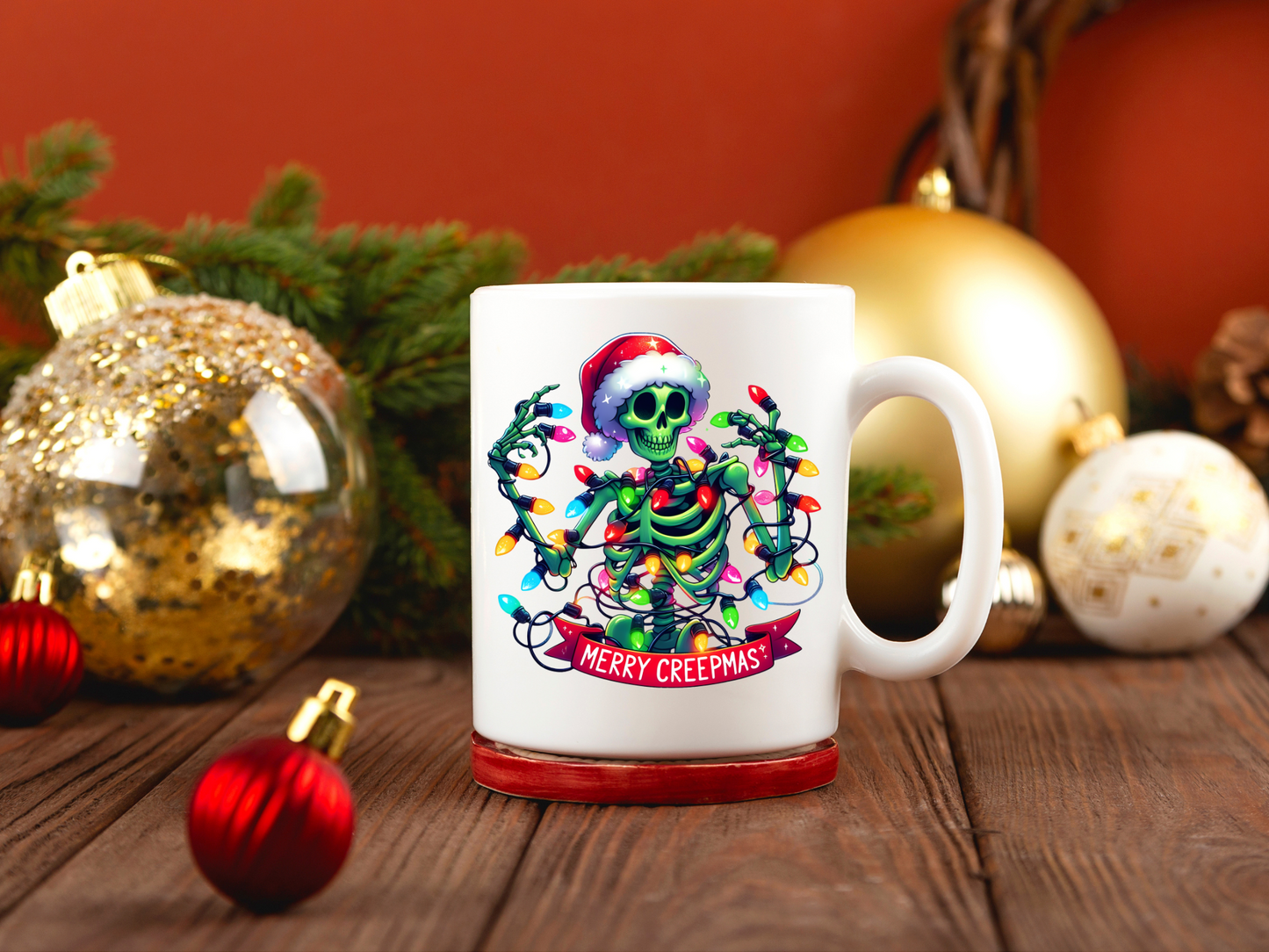 Taza navideña con calaveras de Merry Creepmas